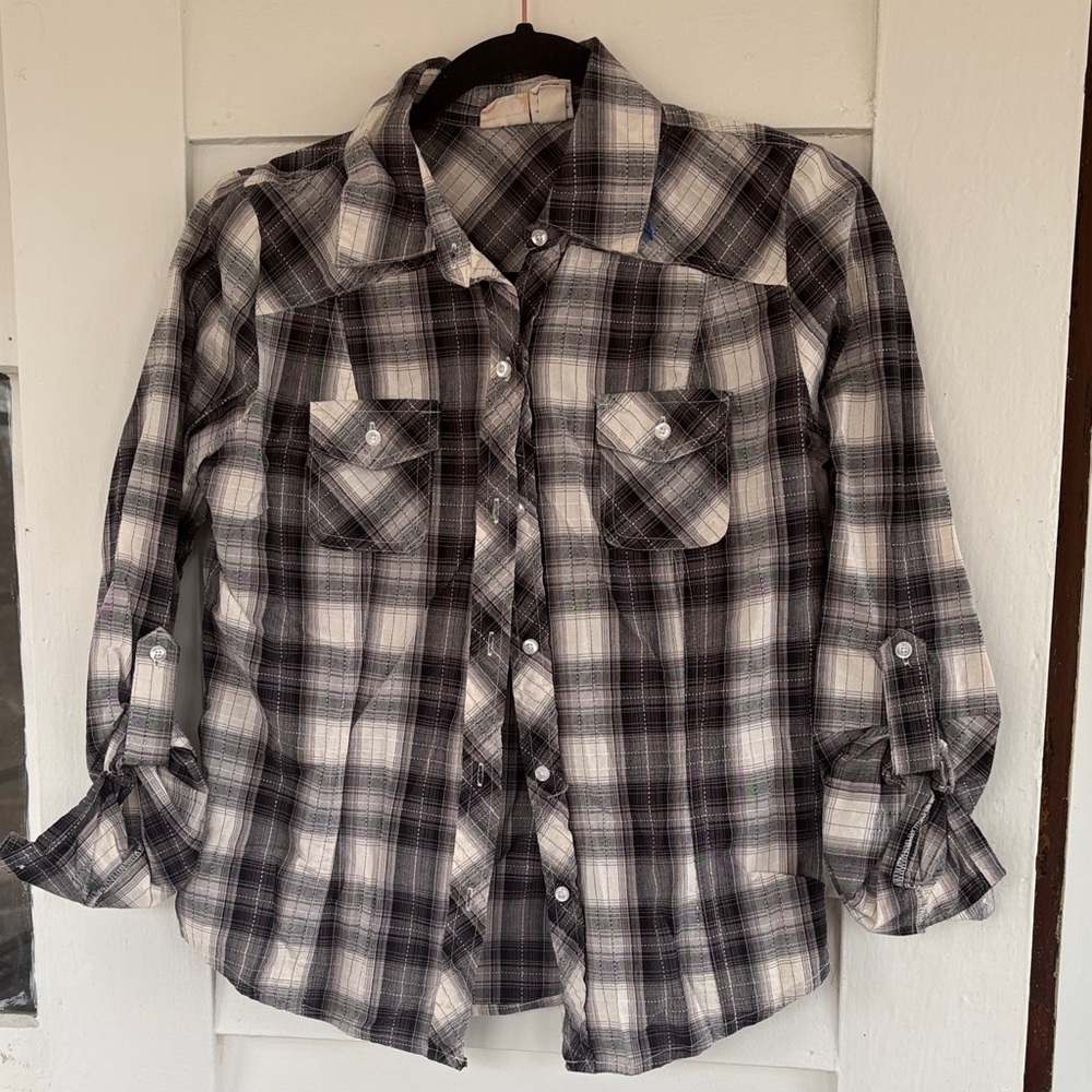 Mudd Black and White Plaid Button-Down Shirt - Picture 1 of 3
